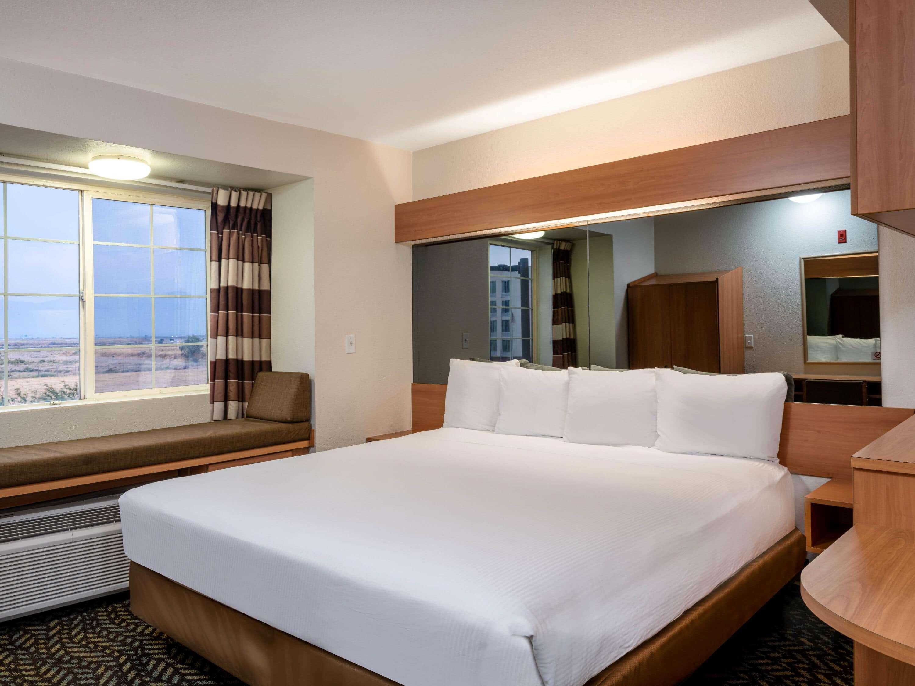Microtel Inn & Suites By Wyndham Salt Lake City Airport Esterno foto